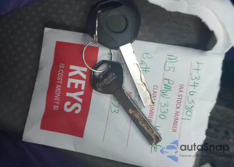 2004 BMW 330Ci z USA, uszkodzony, nr VIN WBABW53474PL41909